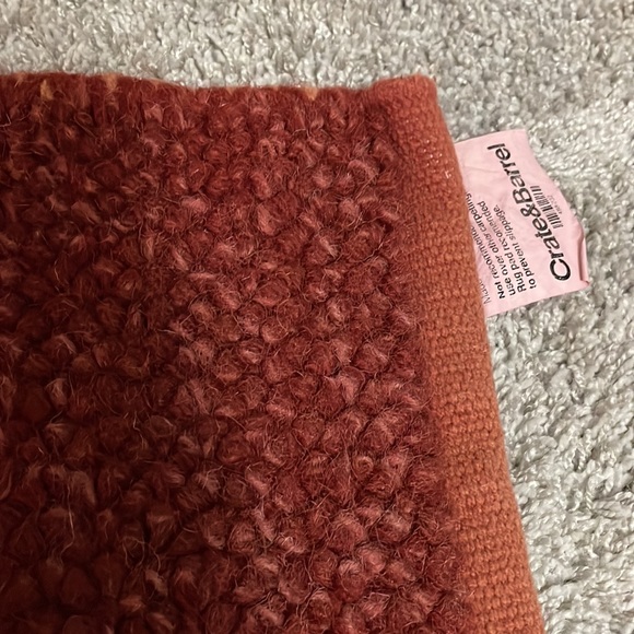 Crate & Barrel wool loop rug 2’ x 3’ - Picture 3 of 4